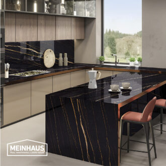 Lujosa cocina moderna con piedra sinterizada de meinhaus
